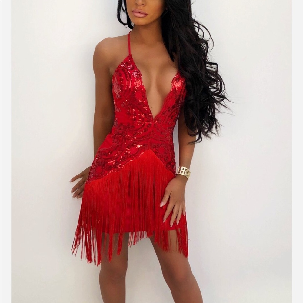 Elegant Scarlet Backless Sequin Dress
